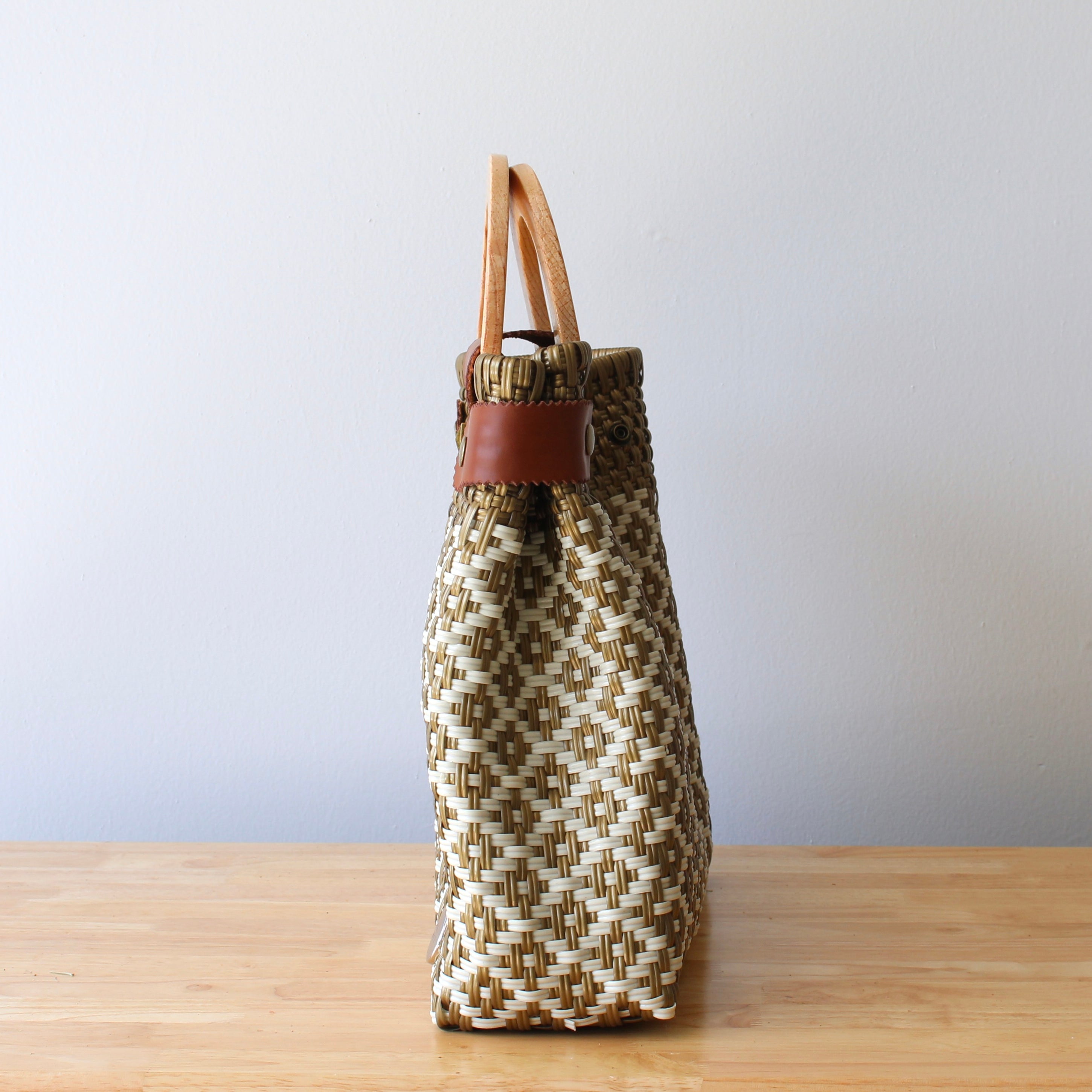 Large beige brown tote purse with leather straps