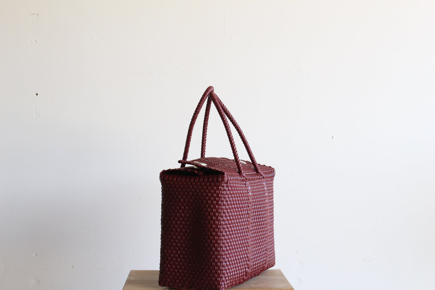 Burgundy handwoven Handbag by MexiMexi
