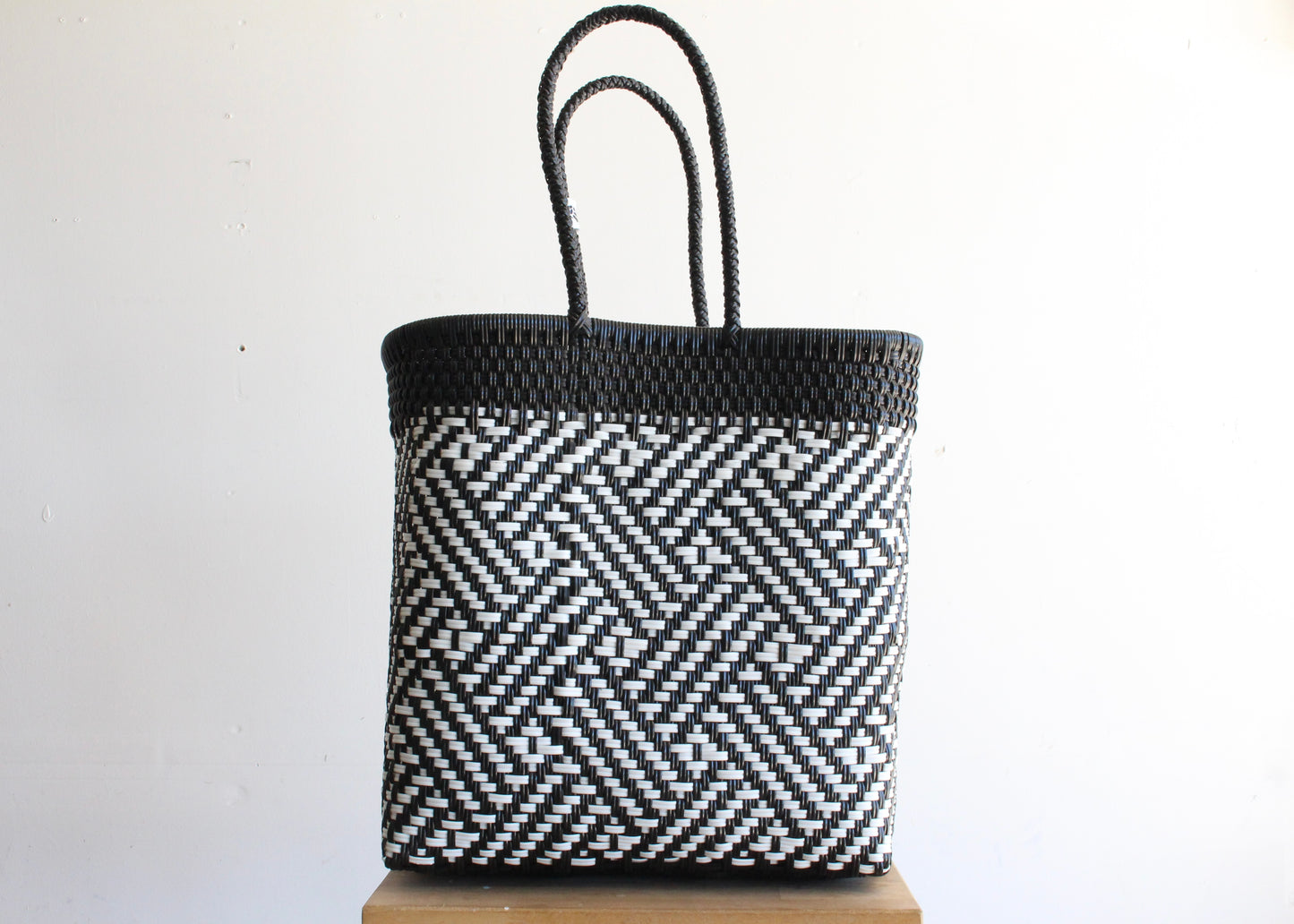 Black & White Handwoven Mexican Tote by MexiMexi
