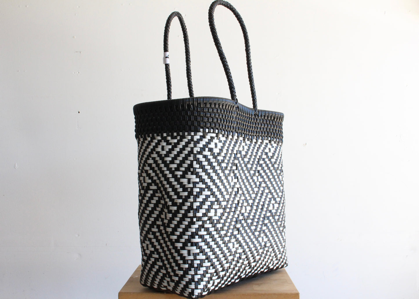 Black & White Handwoven Mexican Tote by MexiMexi