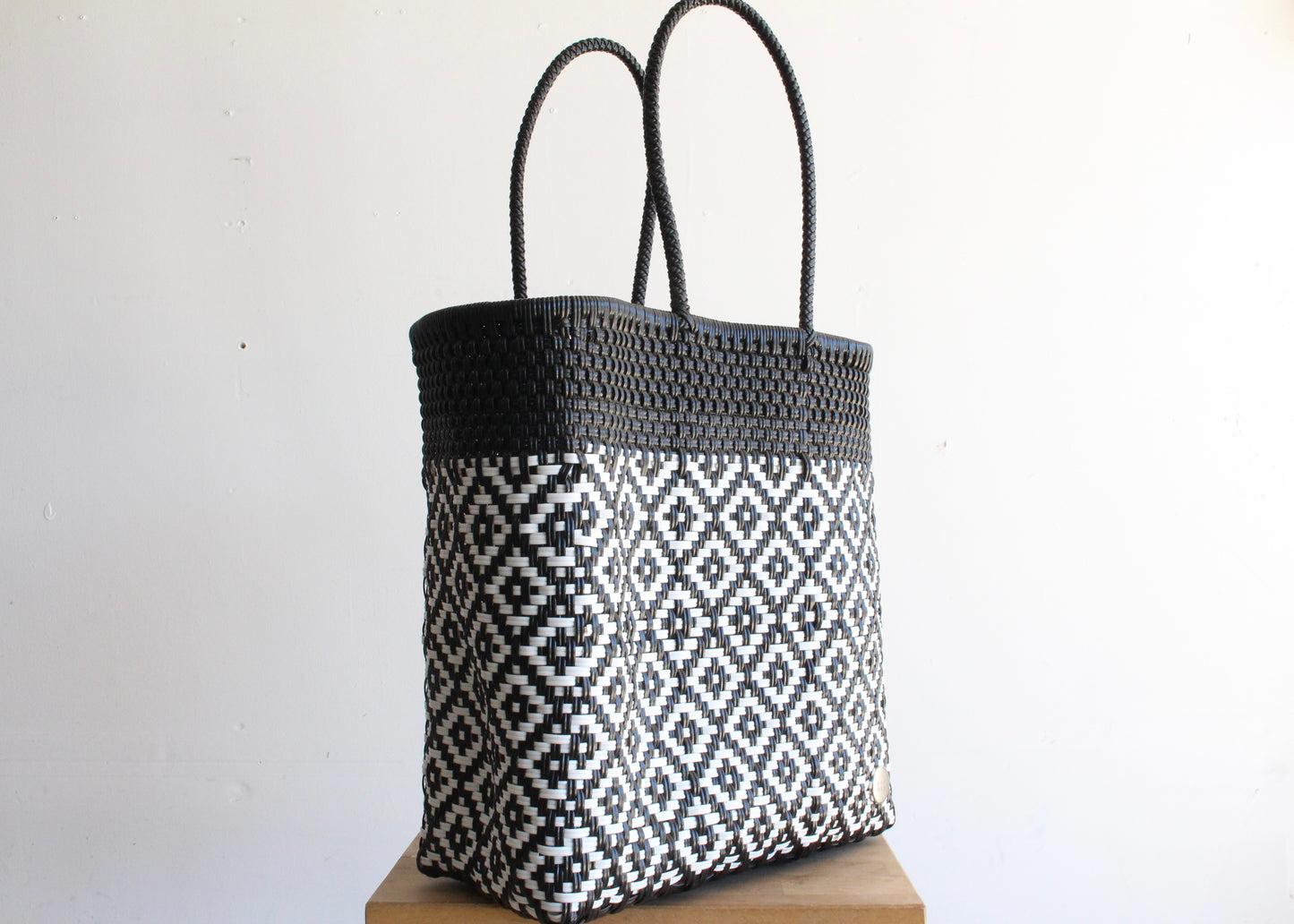 Black & White Handwoven Mexican Tote by MexiMexi