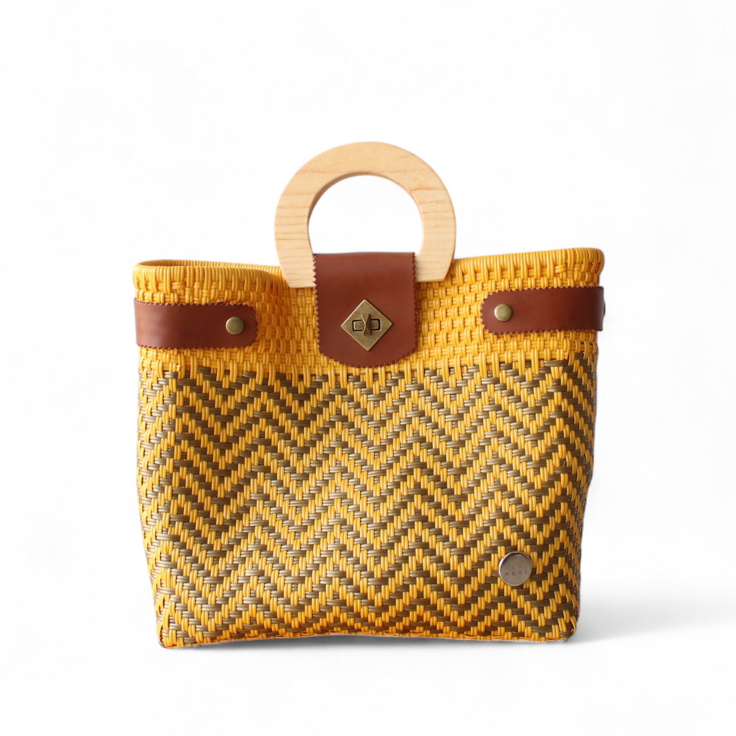 Handwoven Mexican tote bag with wood handles and leather closure – MexiMexi