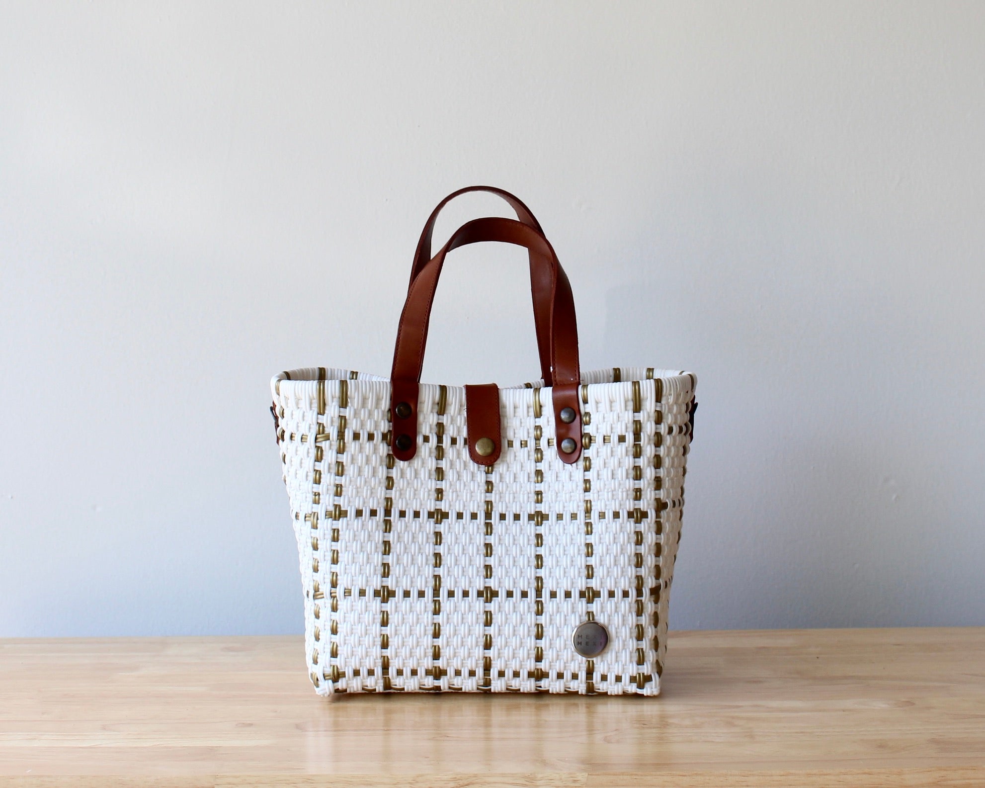 Vida Purse white handwoven handbag with leather straps