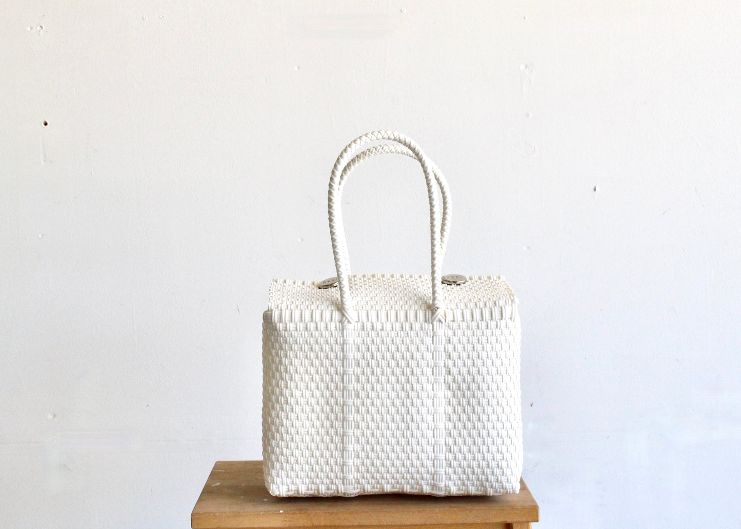 White Handwoven Handbag by MexiMexi