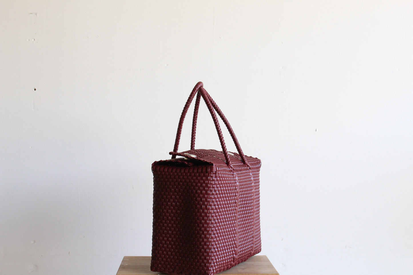 Burgundy handwoven Handbag by MexiMexi