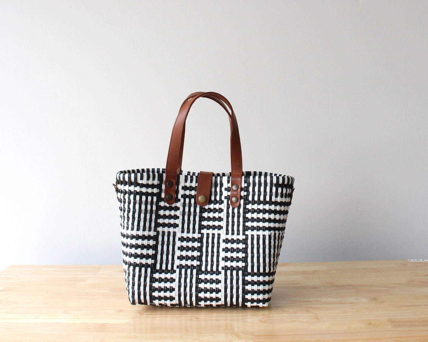 Black & White Purse by MexiMexi