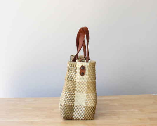 Gold & Beige Handwoven Purse by MexiMexi