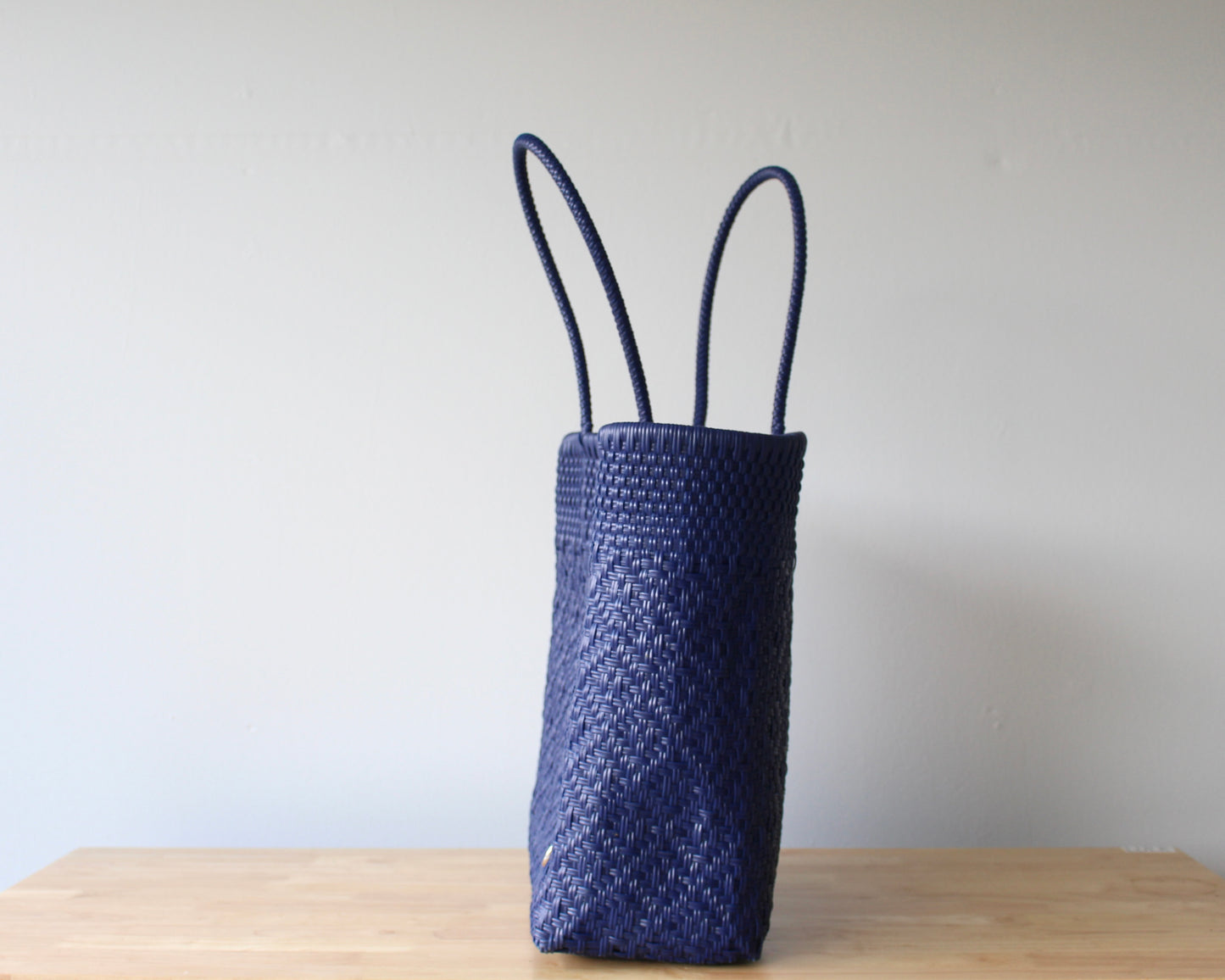 Mercado Large Tote – Solid Navy Cross Weave
