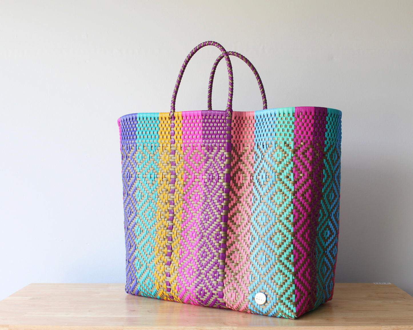 Playa XL Tote – Colors & Gold Diamond Weave