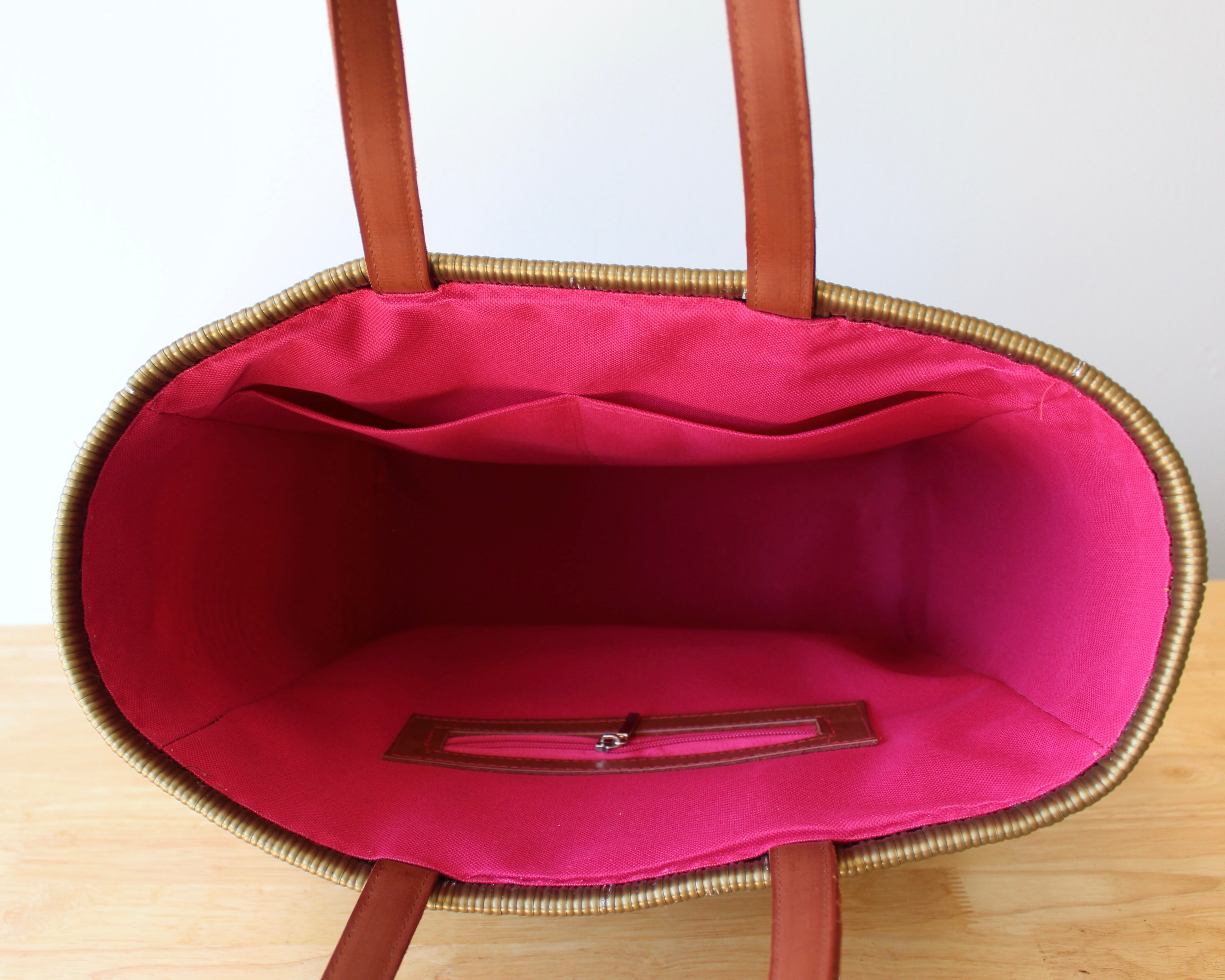 Mexican pink interior lining with zip pocket — Alma Rosa, Gold — MexiMexi