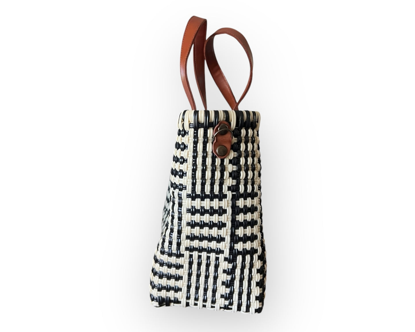 Off White & Black Artisan Purse – Eco-Friendly, Leather Handle