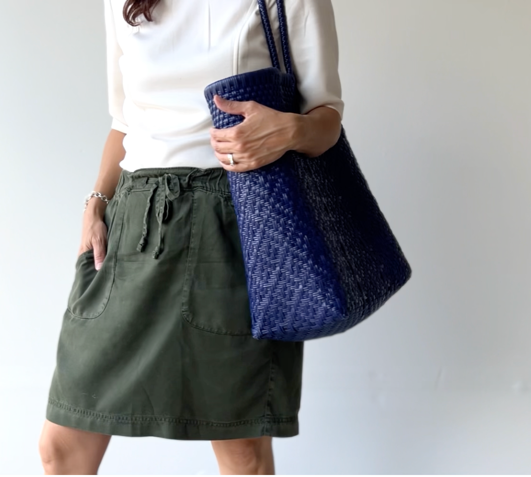 Mercado Large Tote – Solid Navy Cross Weave