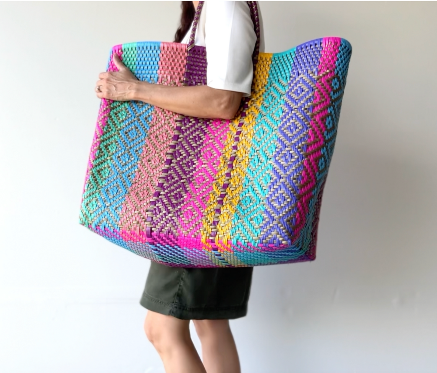 Playa XL Tote – Colors & Gold Diamond Weave