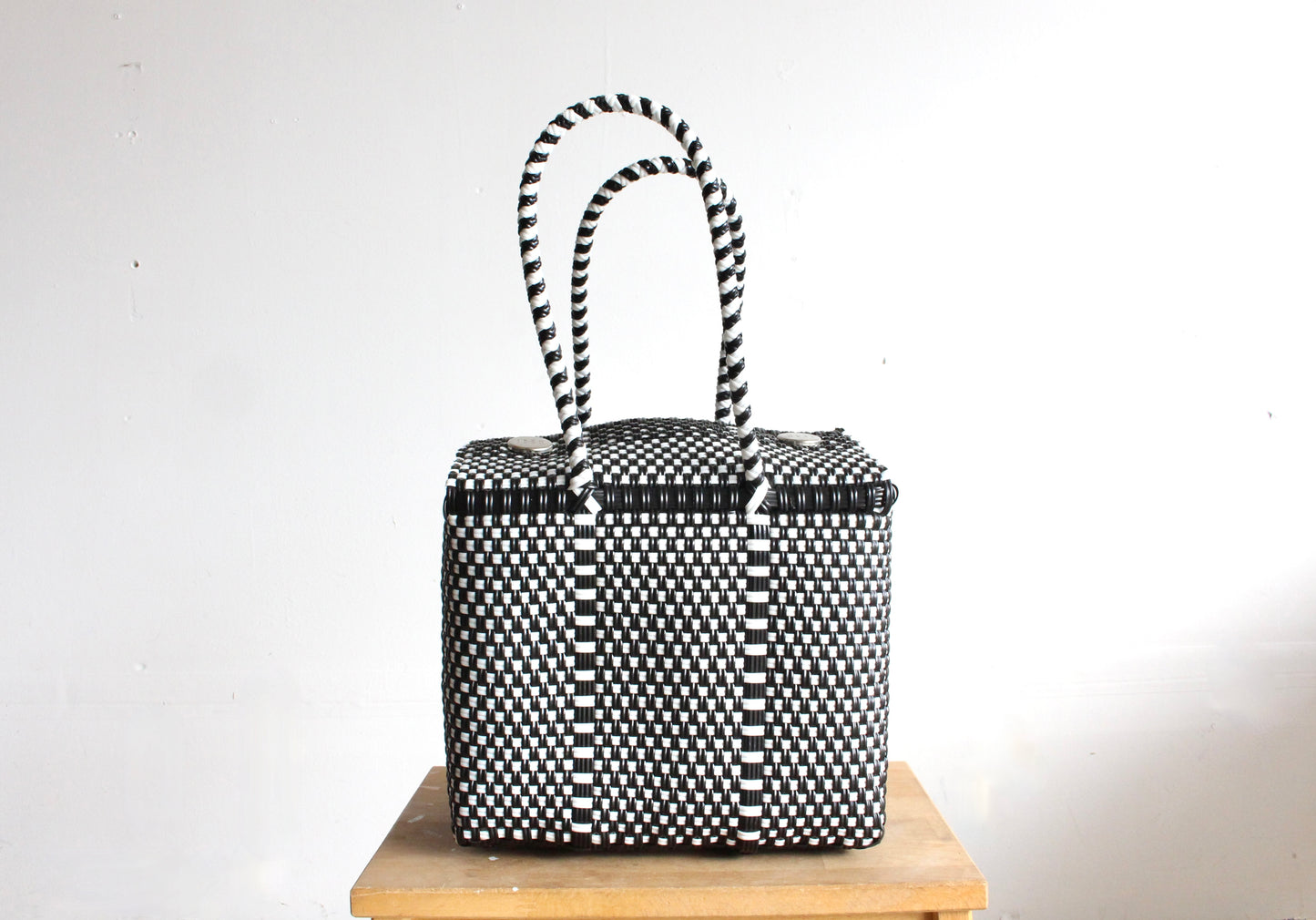 Black & White Mexican Handbag by MexiMexi