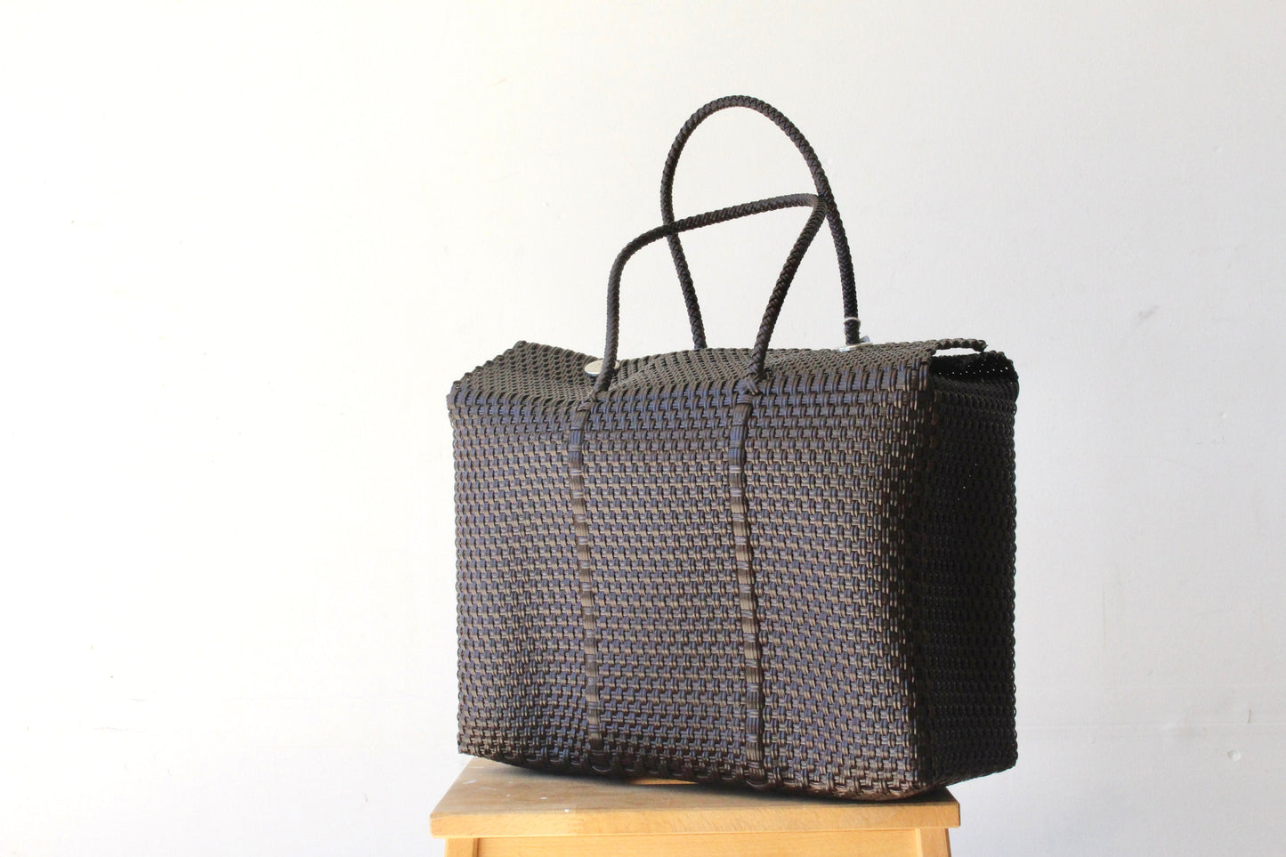 Brown Large MexiMexi Basket, Handwoven Mexican Tote, Oaxaca Tote, Mexican Plastic Bag, Mexican Basket, Mexican Art, MexiMexi, Picnic Basket