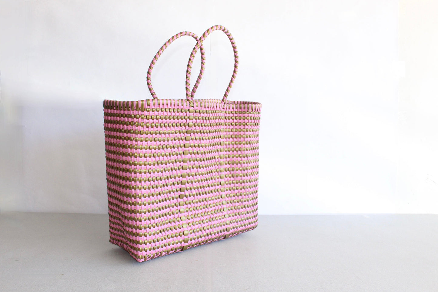Pink and Gold Handwoven Tote bag, Picnic Basket, Beach Bag, Getaway Bag, Picnic Bag, Weekend Bag, Travel Bag, Mexican Gift, Mexican Bag,